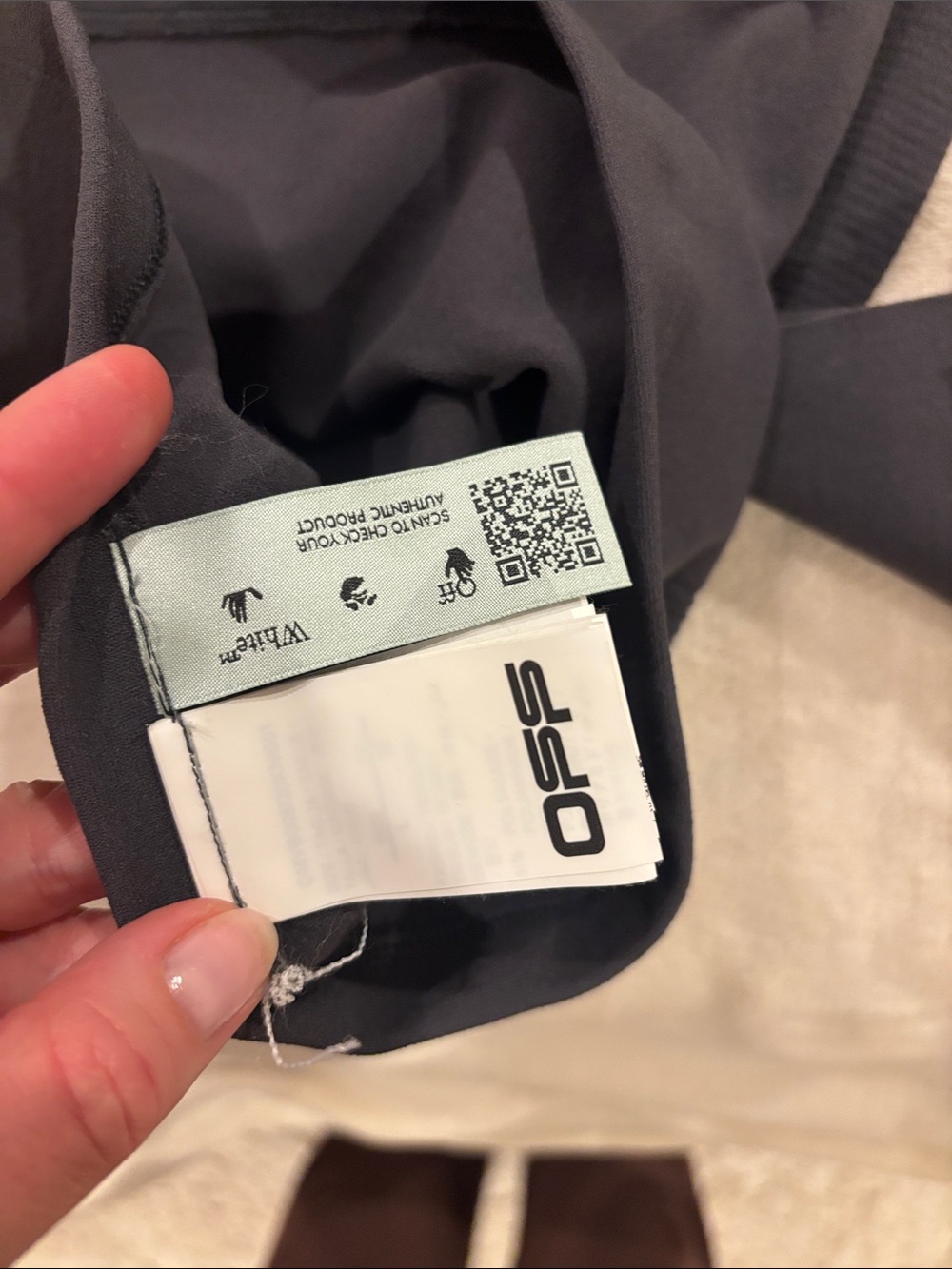 Off-White active dark grey Half-Zip Performance Top size L large - Picture 6 of 9
